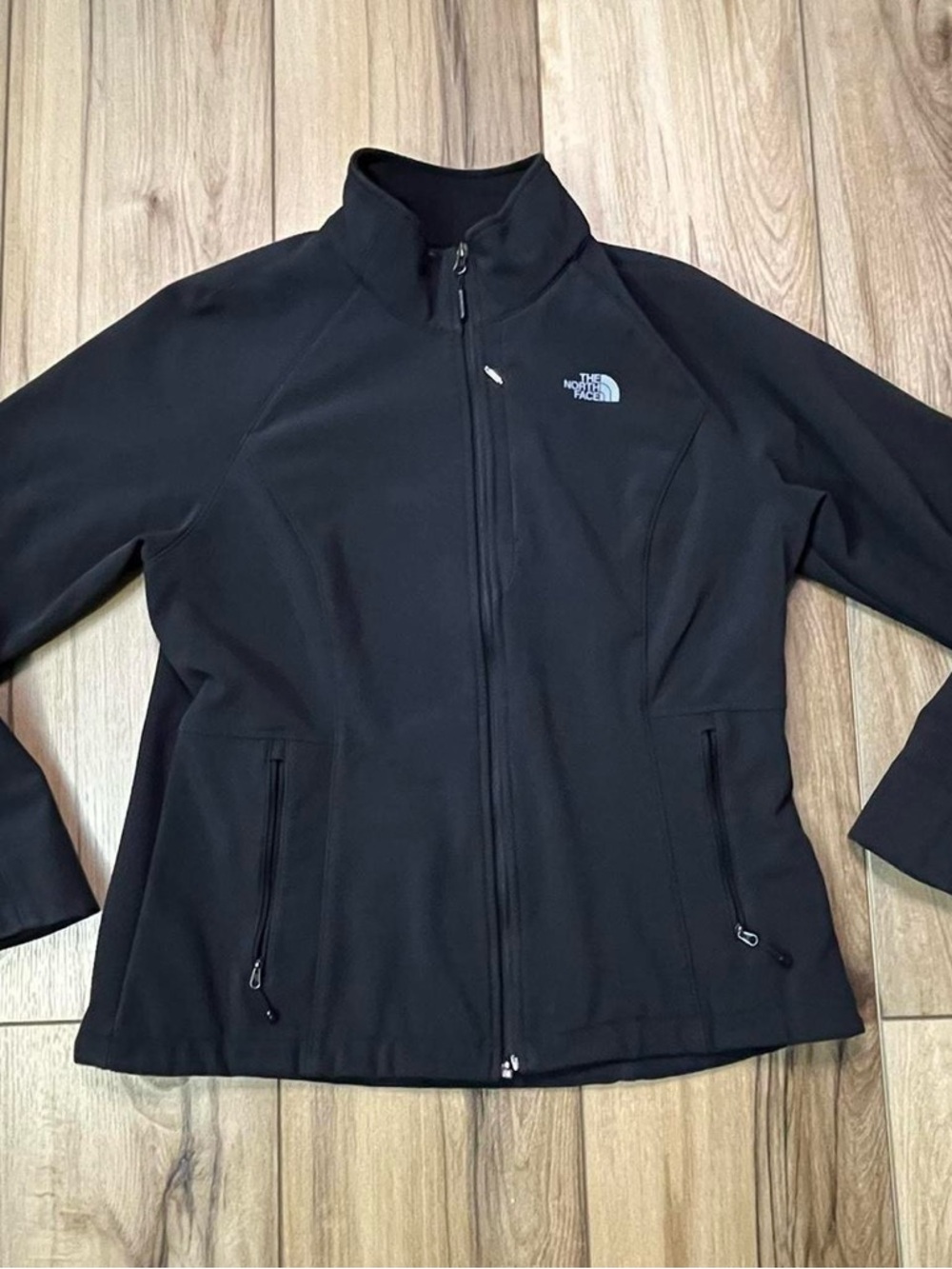 The North Face Women's Black Windwall Jacket